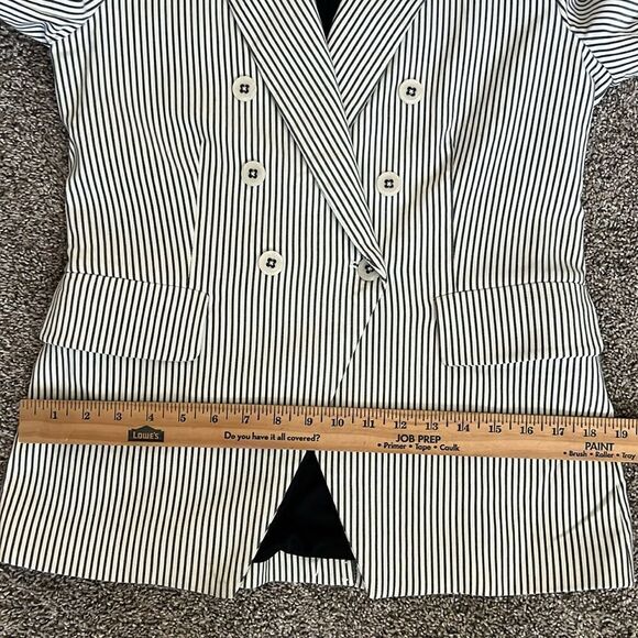 New Carolina Belle Neutral Pinstripe Blazer Jacket Academia Seersucker- Small - Picture 11 of 13